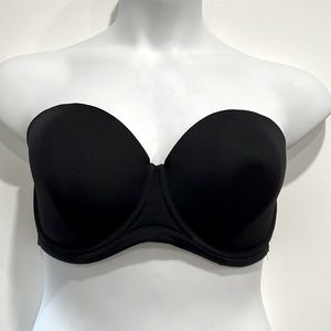 Black Wacoal strapless bra 36G.